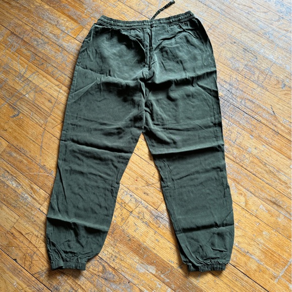 PINK -‎ Relaxed Joggers - Picture 6 of 8